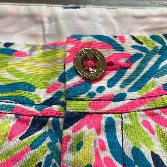 LILLY Pulitzer The Walsh Short. Size 2. Excellent condition! - Picture 3 of 8